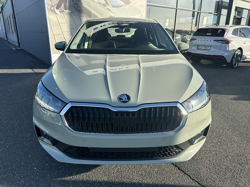 Škoda Fabia CLASSIC 1.0TSI 85kW + tažné - fotka 2 z 12