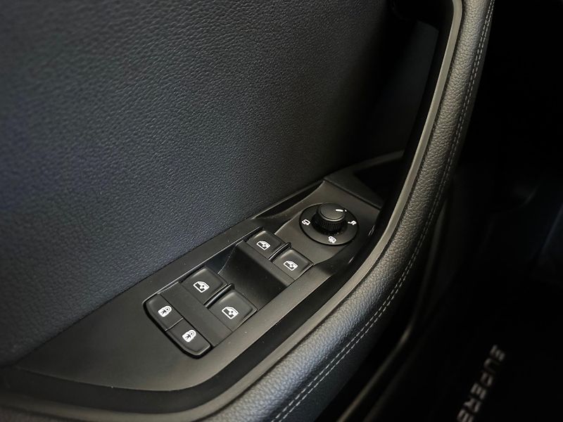 Škoda Superb (2022) Style 2.0 TSI 206 KW 4x4 - CZ - fotka 20 z 27