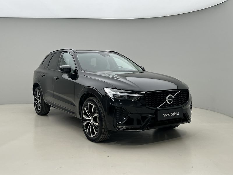 Volvo XC60 B5 AWD DARK PLUS AUT - fotka 8 z 45