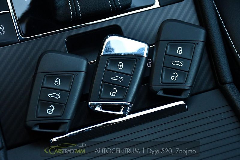 Škoda Superb 2,0TDI SPORTLINE 147KW DSG 4x4 - fotka 38 z 56