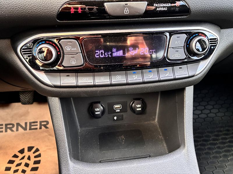 Hyundai i30 WG 1.5T-GDi 118kW SMART NAVI   - fotka 21 z 26