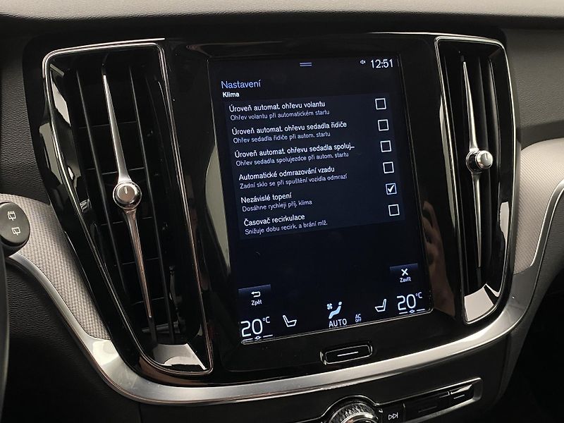 Volvo V60 D4 INSCRIPTION AUT REZERVACE - fotka 41 z 47