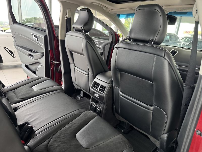 Ford Edge 2,0Bi-TDCi 4x4*REZERVACE! - fotka 18 z 43