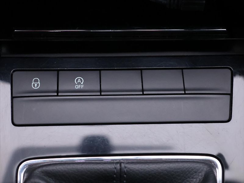 Škoda Octavia 1,6 TDI 81kW Style CZ - fotka 20 z 29