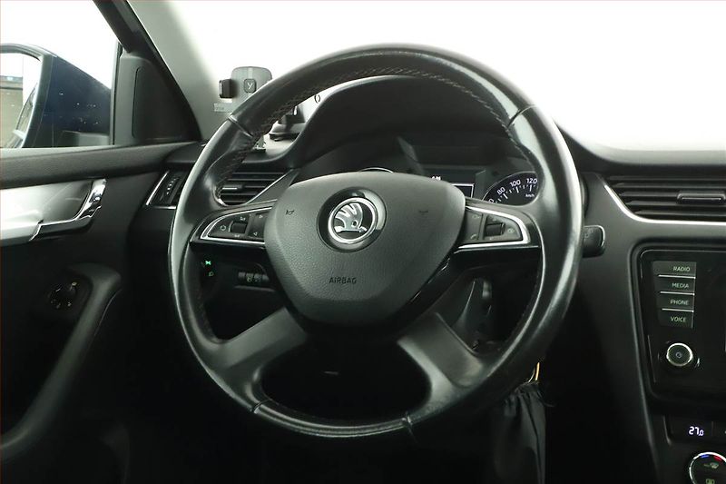Škoda Octavia (2015) 2.0 TDI, ČR,1.maj, Tempomat - fotka 8 z 15