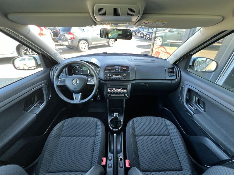 Škoda Roomster 1.2TSi 77kw PANORAMA TEMPOMAT - fotka 16 z 40