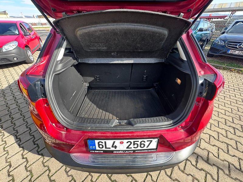 Mazda CX-3 (2016) 2,0i 110 KW TOP REVOLUTION 4X4 - fotka 40 z 45
