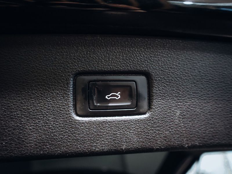 Audi Q7 3.0TDI, Quattro S-line 200kw - fotka 9 z 32