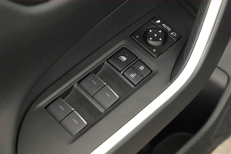 Toyota RAV4 (2025) 2.5 Hybrid, Full LED - fotka 10 z 19