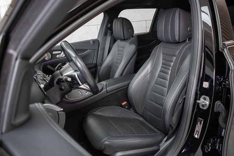 Mercedes-Benz Třídy E E 220d AMG*4MATIC*TAŽNÉ*ACC*ČR - fotka 10 z 52
