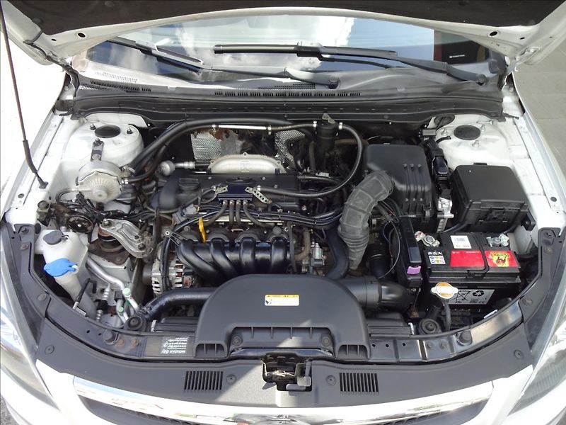 Hyundai i30 1,4i 16V 80kW LPG COMBI - fotka 37 z 46