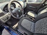 Škoda Fabia (2006) 1.2 HTP 64 Classic MAN5 - náhled 9