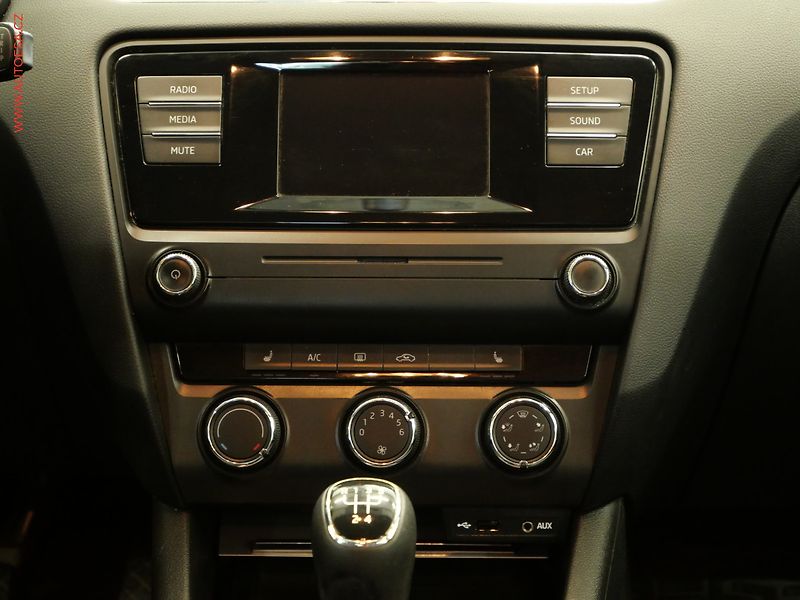Škoda Octavia (2016) 1.6 TDi, ČR, Ambition - fotka 13 z 18