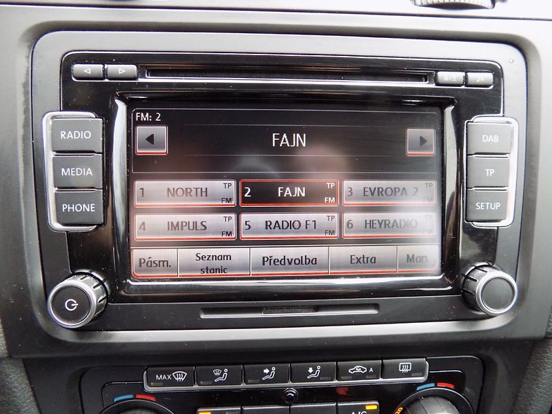 Volkswagen Golf (2012) 2.0 TDI/GTD/2.Maj/Klimatizace/ - fotka 31 z 45