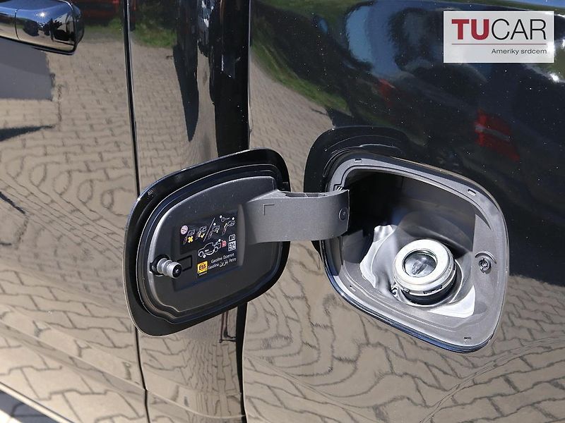 RAM 1500 (2026) Laramie 5.7V8 HEMI 2026  - fotka 12 z 41