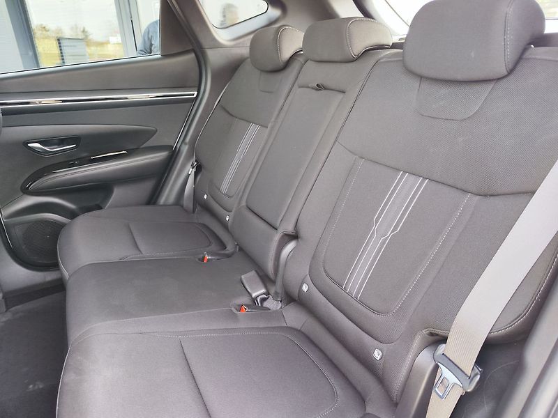 Hyundai Tucson 1.6CRDI/100kW SmartNav DCT 4X4 - fotka 11 z 32