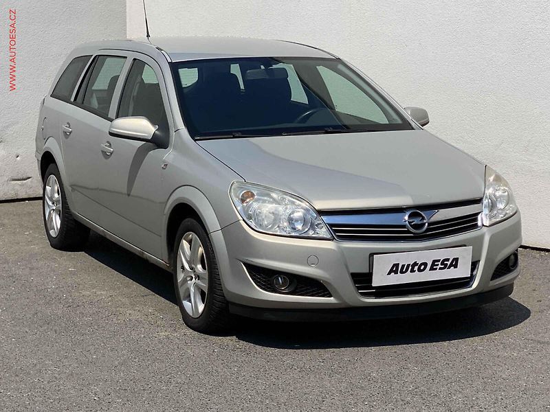 Opel Astra (2009) 1.6 i 16v, 2.maj,ČR, servis - fotografie inzerátu