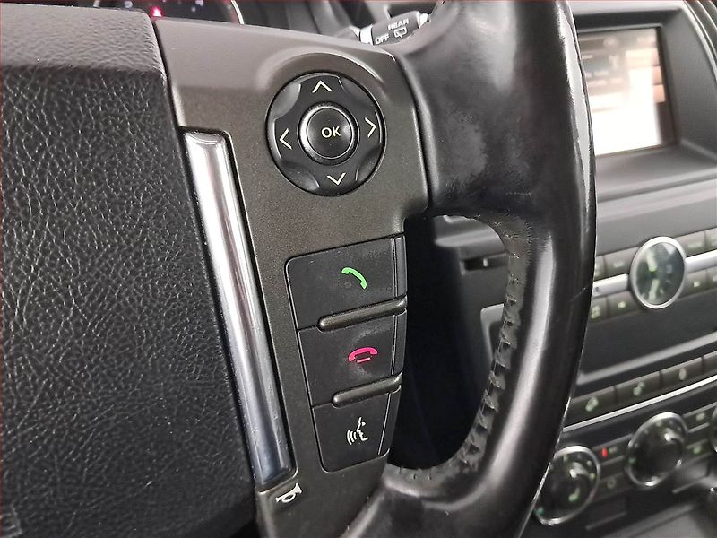 Land Rover Freelander (2013) 2.2 TD4, 4X4, Automat, Xenony - fotka 16 z 20