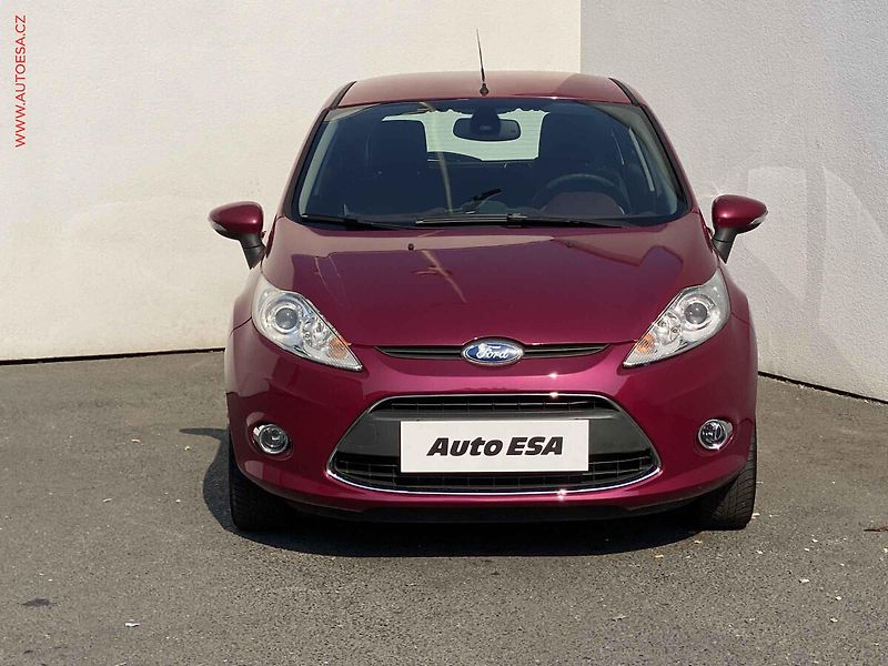 Ford Fiesta (2009) 1.4i, AC, park.asist - fotka 2 z 16