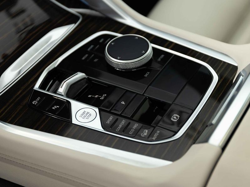 BMW X6 xDrive30d - fotka 15 z 24