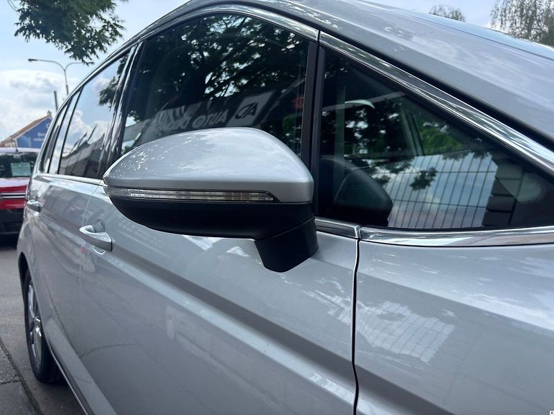 Volkswagen Touran 2.0TDi/2017/7MÍST.MAN6.110KW-Z - fotka 47 z 50