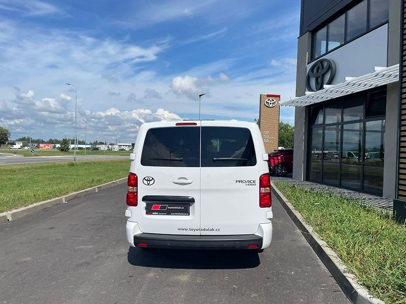 Toyota ProAce Verso 2.0 D-4D L2 MT Business 8S - fotka 7 z 23