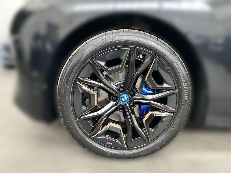BMW iX xDrive40 Sport 360 SoftClose - fotka 5 z 15