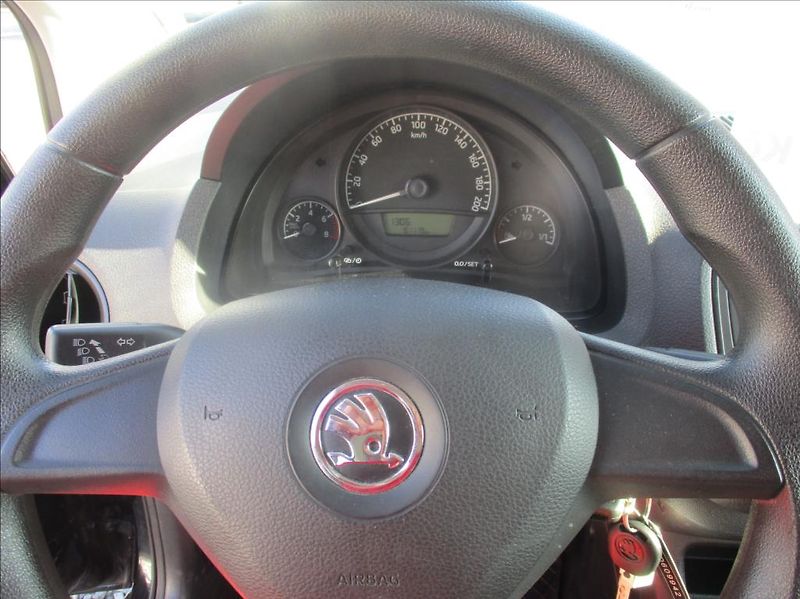 Škoda Citigo 1,0 i, 81 119km,servis,1.maj, - fotka 17 z 28