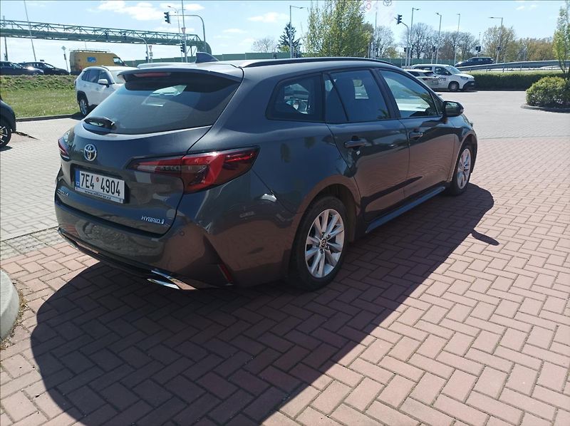 Toyota Corolla 2,0 Comfort Tech - fotka 4 z 20