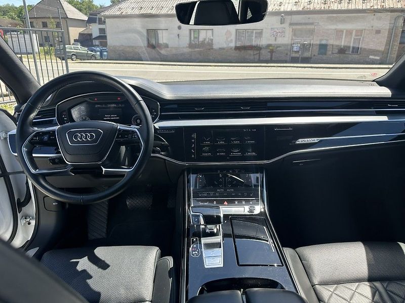 Audi A8 60 TDI V8 Quattro 320kW - fotka 11 z 32