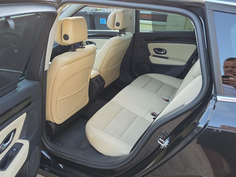 Renault Laguna 2.0dCi 131kW INITIALE*PANORAMA - fotka 28 z 58