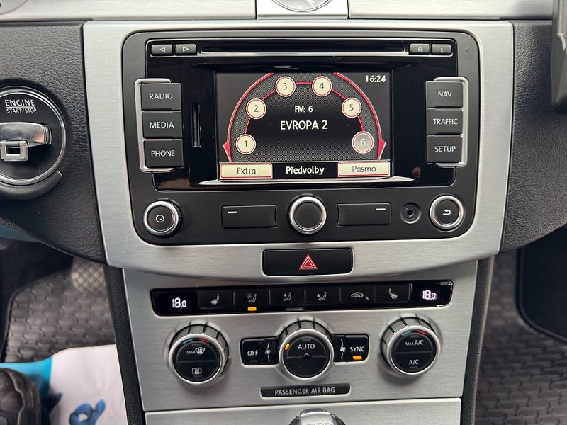 Volkswagen CC (2015) 2.0 TDi 4x4,DSG - fotka 21 z 36
