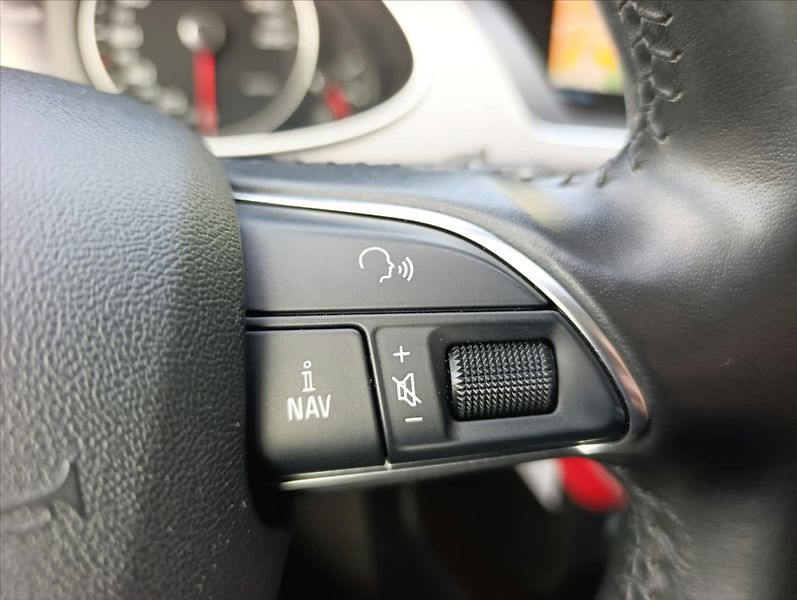 Audi A4 1,8 TFSi Quattro Navi Tempomat - fotka 29 z 34
