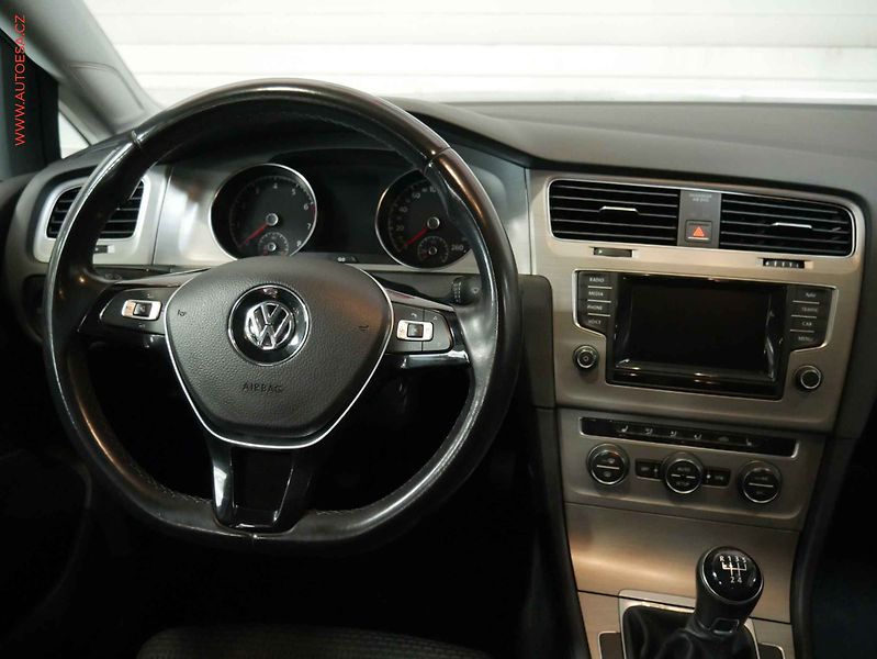 Volkswagen Golf (2014) 1.2TSI, Navi, tempo, park - fotka 11 z 20