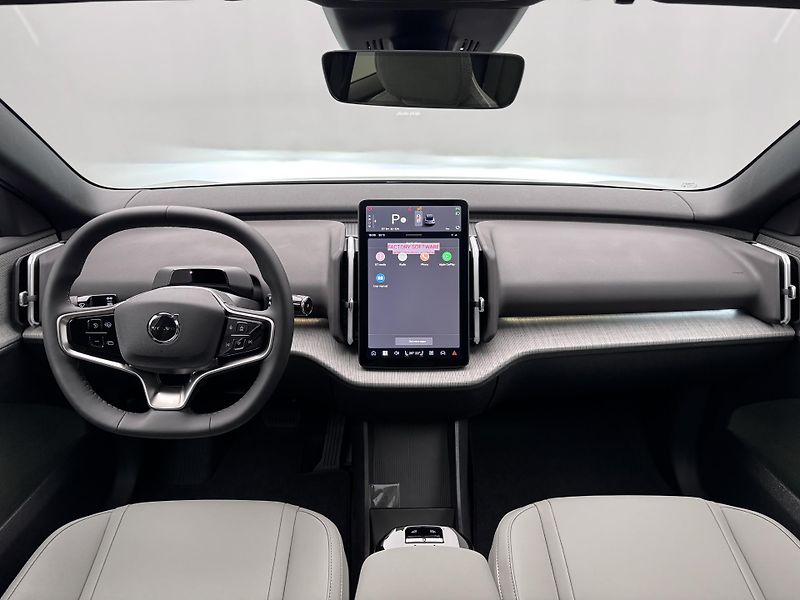 Volvo EX30 (2026) PURE ELECTRIC EXTENDED ULTRA - fotka 2 z 21