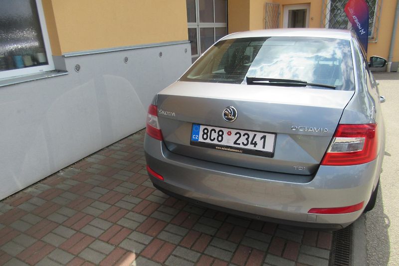 Škoda Octavia 1.6 TDi AUT.KLIMA ODPOČET DPH  - fotka 4 z 17