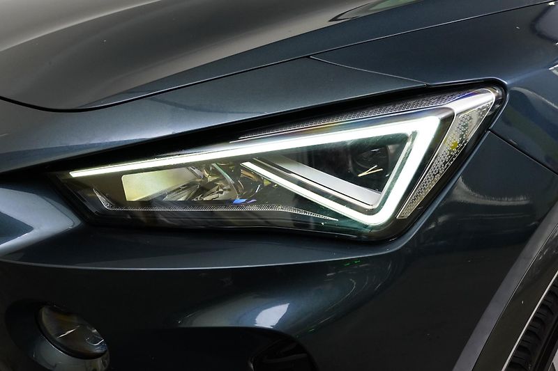 Cupra Formentor - fotka 9 z 26