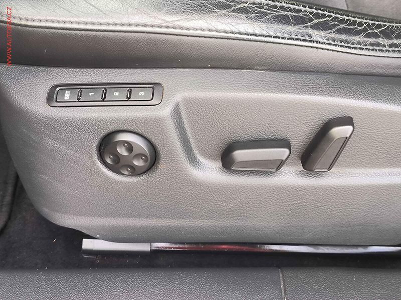 Škoda Superb (2010) 2.0 TSI, DSG, navi, bixen - fotka 11 z 20
