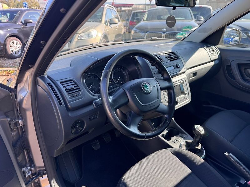 Škoda Roomster (2011) 1,2 TSI 77 KW KILOMETRY TAŽNÉ - fotka 21 z 50