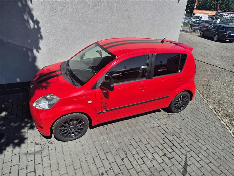 Daihatsu Sirion 1,0 i 51Kw Klima ALU - fotka 2 z 26
