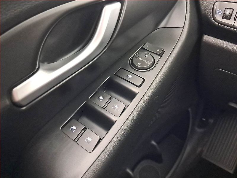 Hyundai i30 (2018) 1.0 T-GDI, Serv.kniha - fotka 15 z 16
