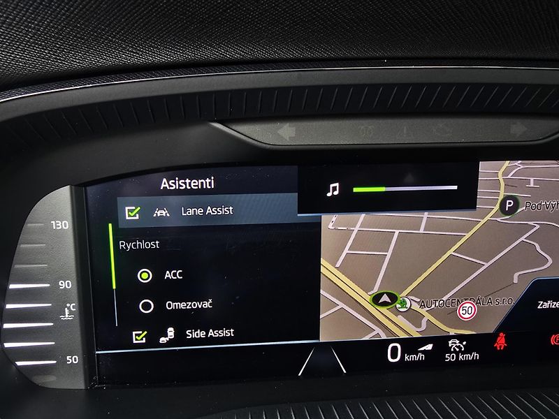 Škoda Octavia 2.0TDI DSG STYLE+ MATRIX TAŽNÉ - fotka 47 z 50