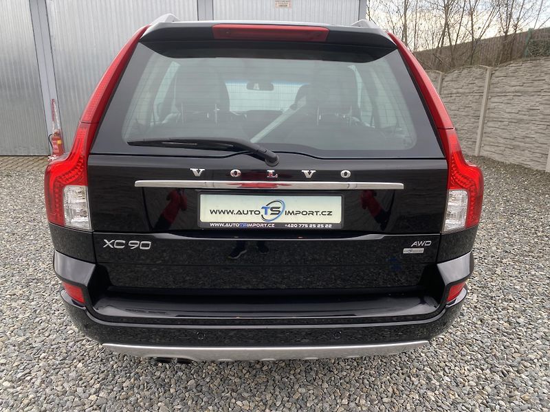 Volvo XC90 2.5TDi D5 200PS 7M 196000KM 1A - fotka 42 z 161