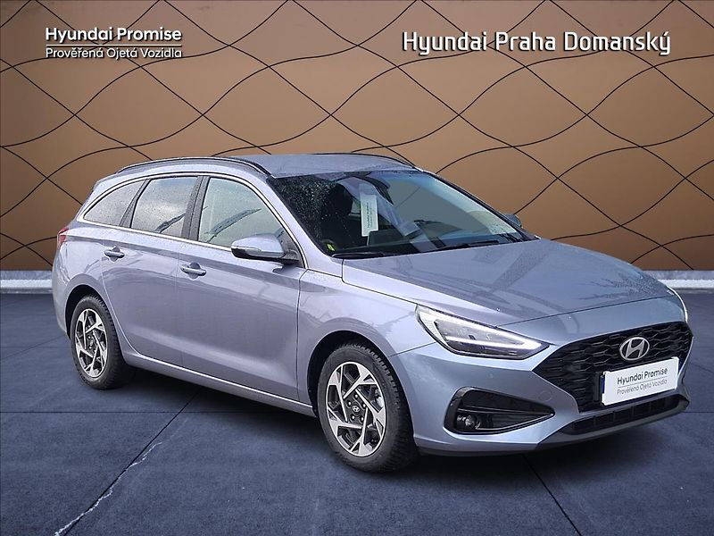 Hyundai i30 1,6   TGDI,DCT,Style Safety - fotka 8 z 9