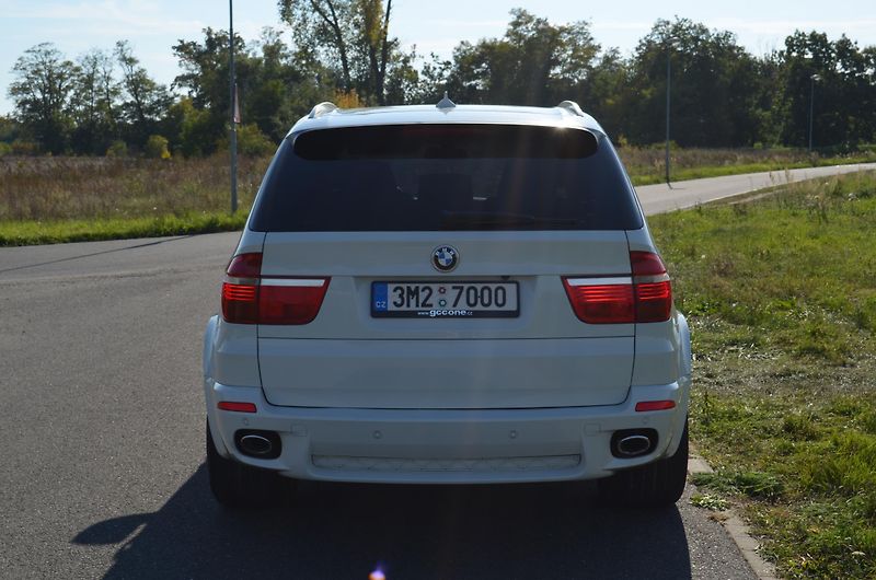 BMW X5 (2007) 3,0 D (M57) 173kW, 4x4, M pack - fotka 6 z 46