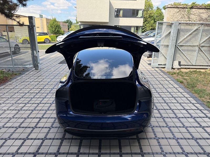 Tesla Model 3 Long Range AWD Tažné - fotka 34 z 40
