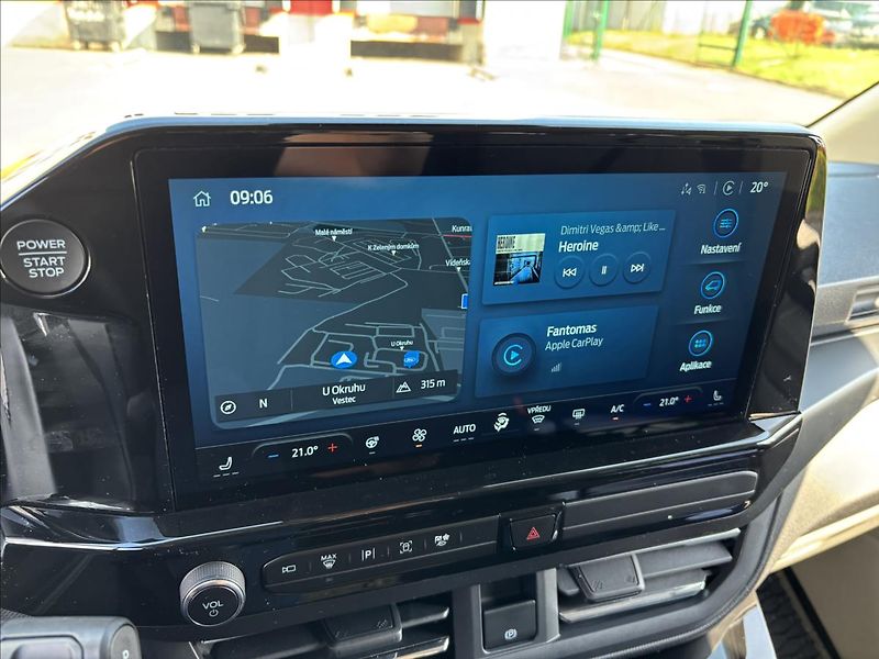 Ford Tourneo Custom 2,0 125kW Titanium X AWD L1 - fotka 34 z 49