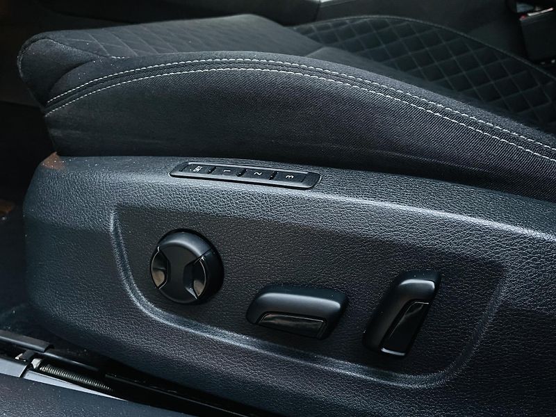 Škoda Superb 2.0TDI DSG TAŽNÉ NEZÁVISLE TOP - fotka 37 z 53