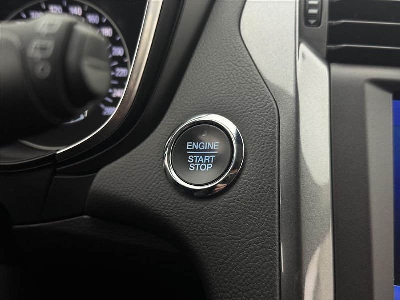 Ford Mondeo 2,0 110kW AT NAVI DPH LED ACC - fotka 17 z 41