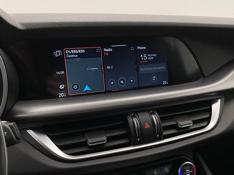 Alfa Romeo Stelvio VELOCE 2.2JTDm REZERVACE - fotka 8 z 62